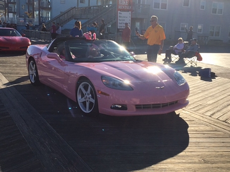 Pink Corvette - parade.JPG